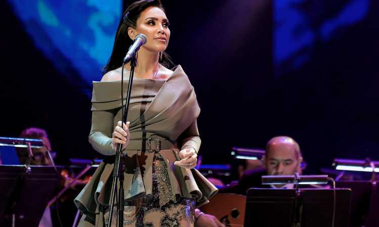 مي فاروق