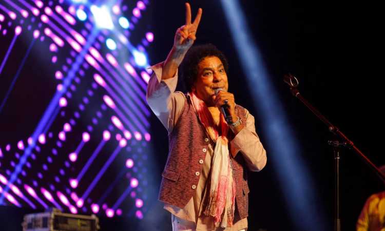 محمد منير