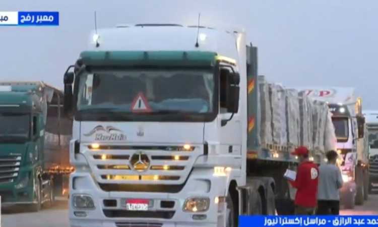 شاحنات المساعدات من مصر إلى غزة