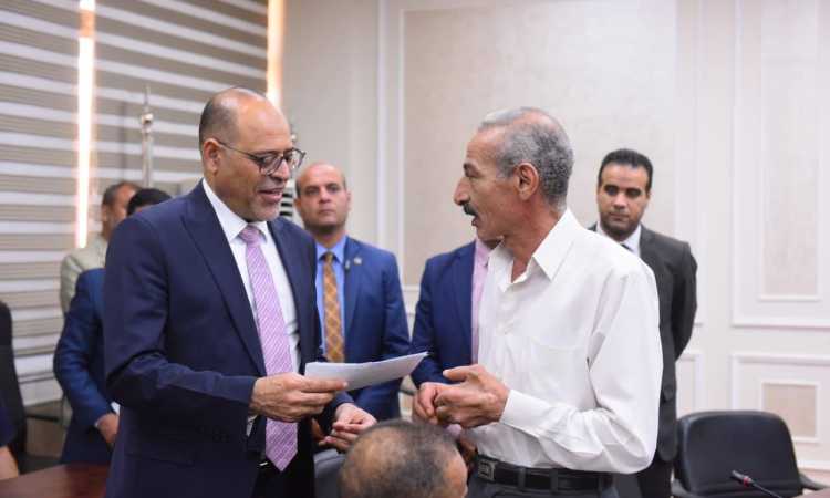 وزير العمل