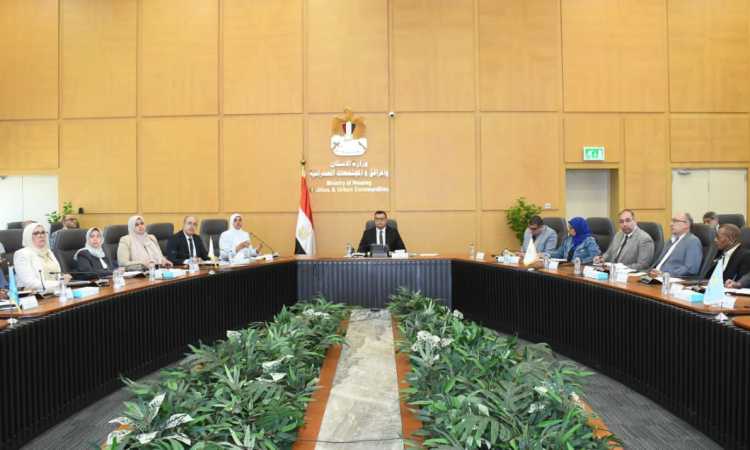 اجتماع وزير الإسكان