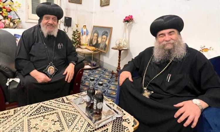 سكرتير المجمع المقدس