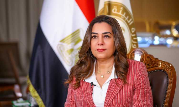 د منال عوض