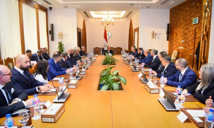 لقاء وزير الخارجية مع رجال الأعمال الكنديين