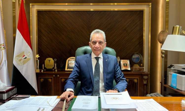 المستشار هاني حنا عازر