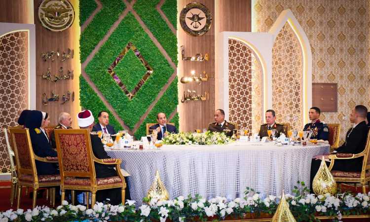الرئيس السيسي يشارك في حفل الإفطار الذي نظمته الأكاديمية العسكرية