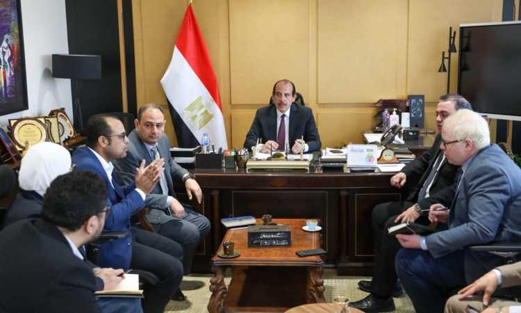 نائب وزير الصحة والسكان