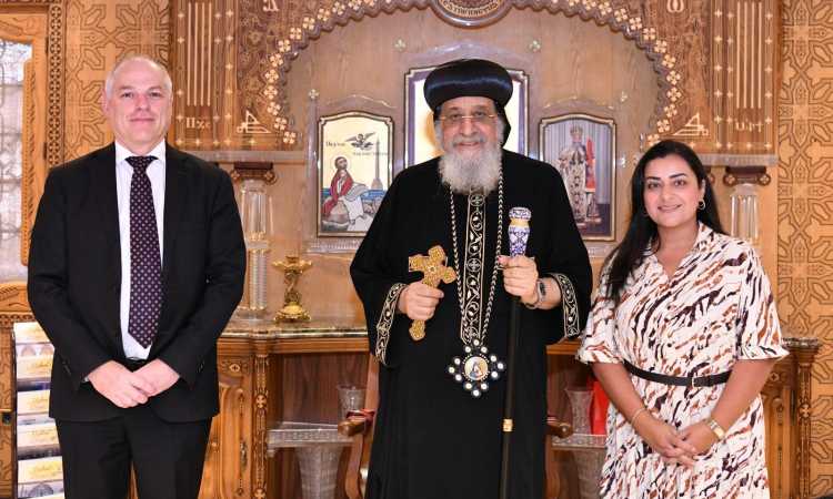 البابا تواضروس السفير الأسترالي وسفيرة فرنسا