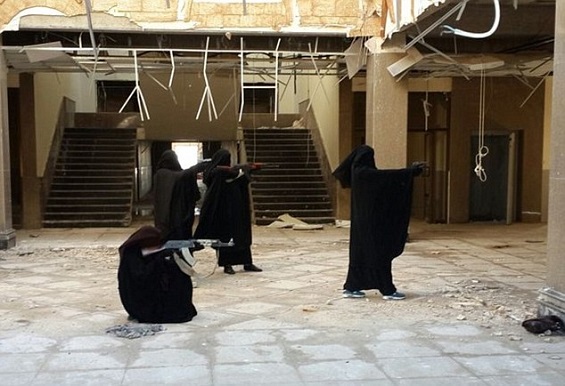 نساء داعش