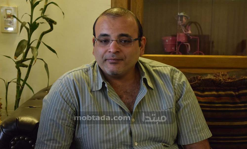 الشاعر أيمن بهجت قمر