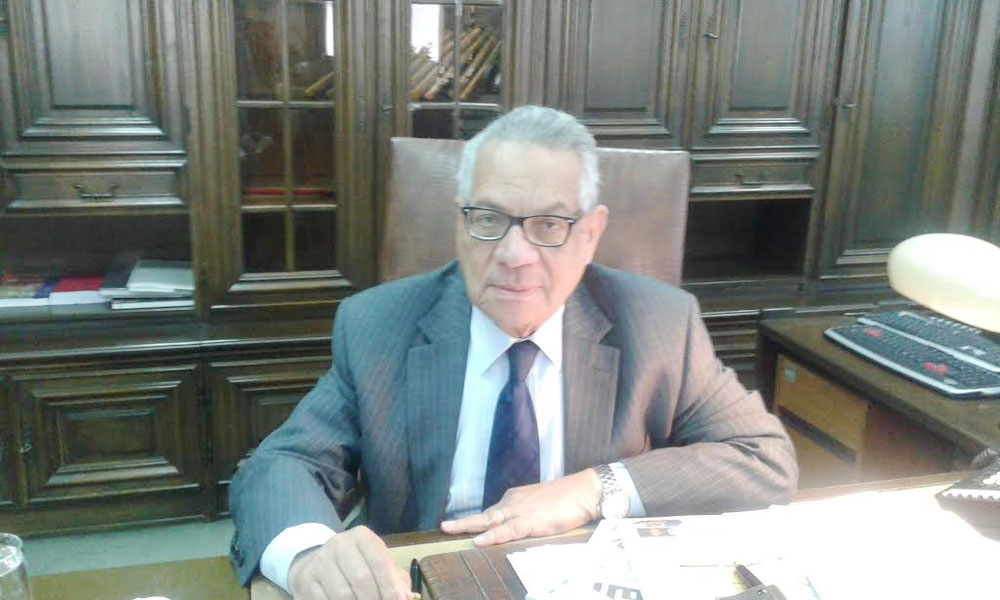 وفاة إسماعيل حسن محافظ البنك المركزي السابق عن عمر يناهز 77 عامًا