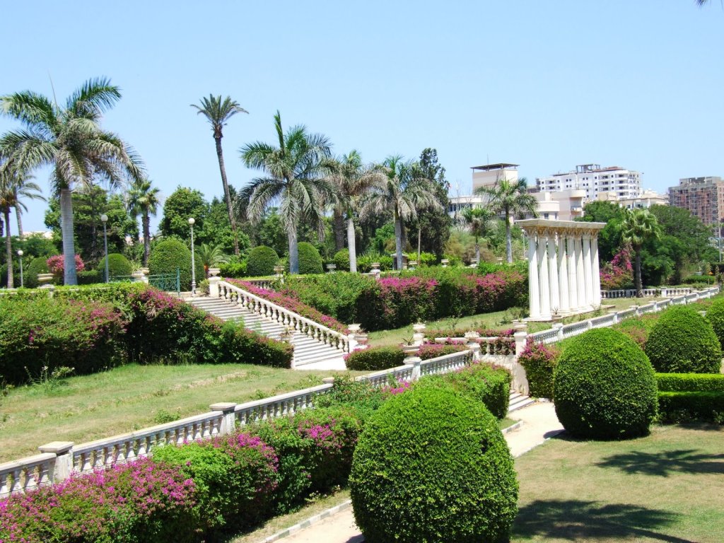 حدائق أنطونيادس