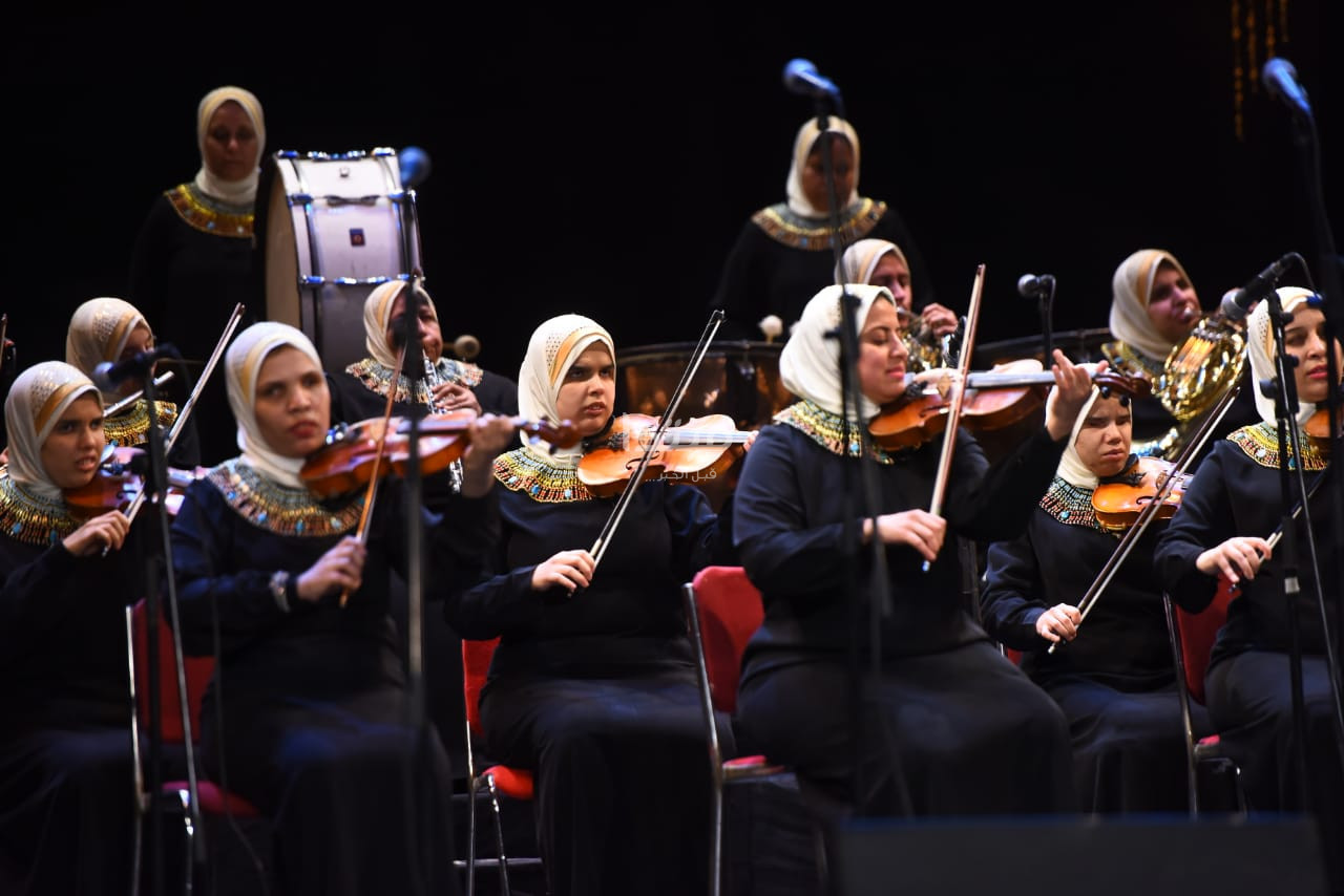 أوركسترا النور والأمل