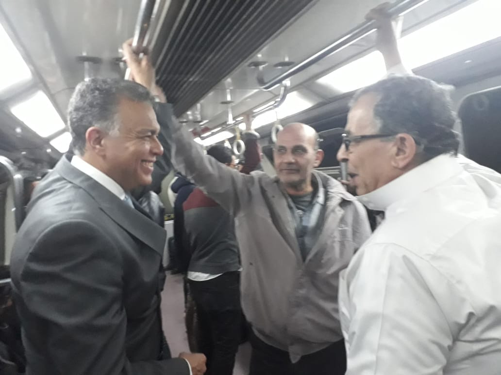 وزير النقل يتفقد المترو ومحطة مصر