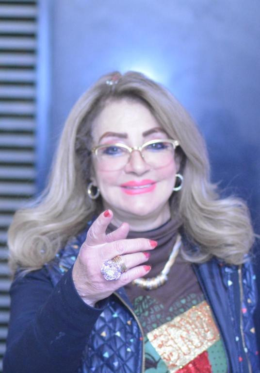شهيرة تعود بدون حجاب