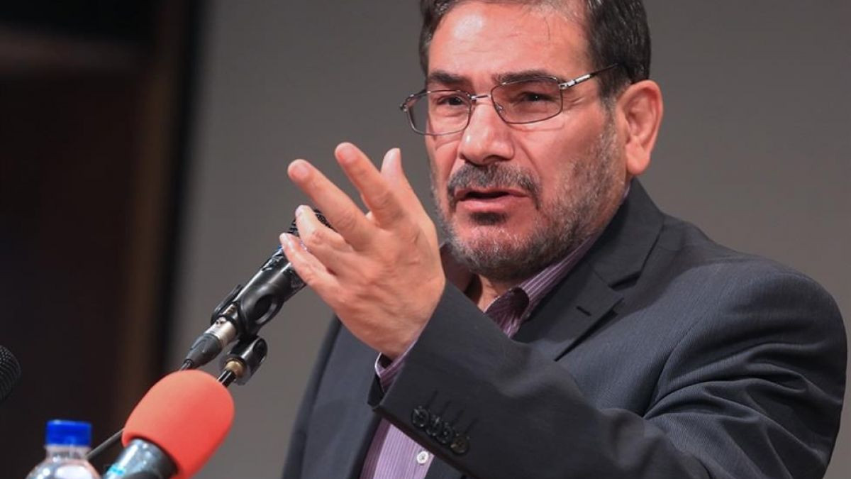 مقتل أمين مجلس الدفاع الإيراني علي شمخاني في هجوم استهدف مقره