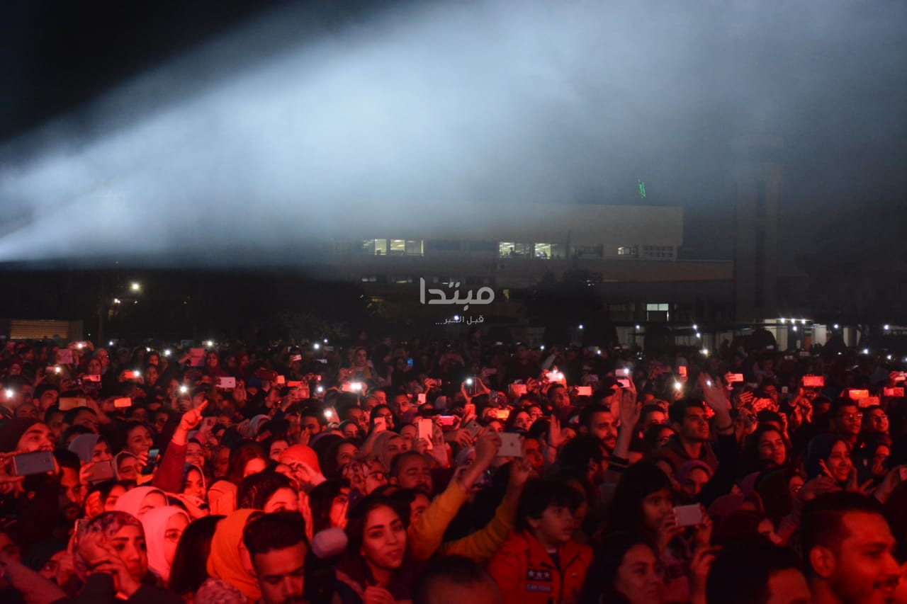 جمهور حفل نادى الشمس