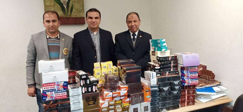 إحباط تهريب أدوية وعطور بمطار برج العرب