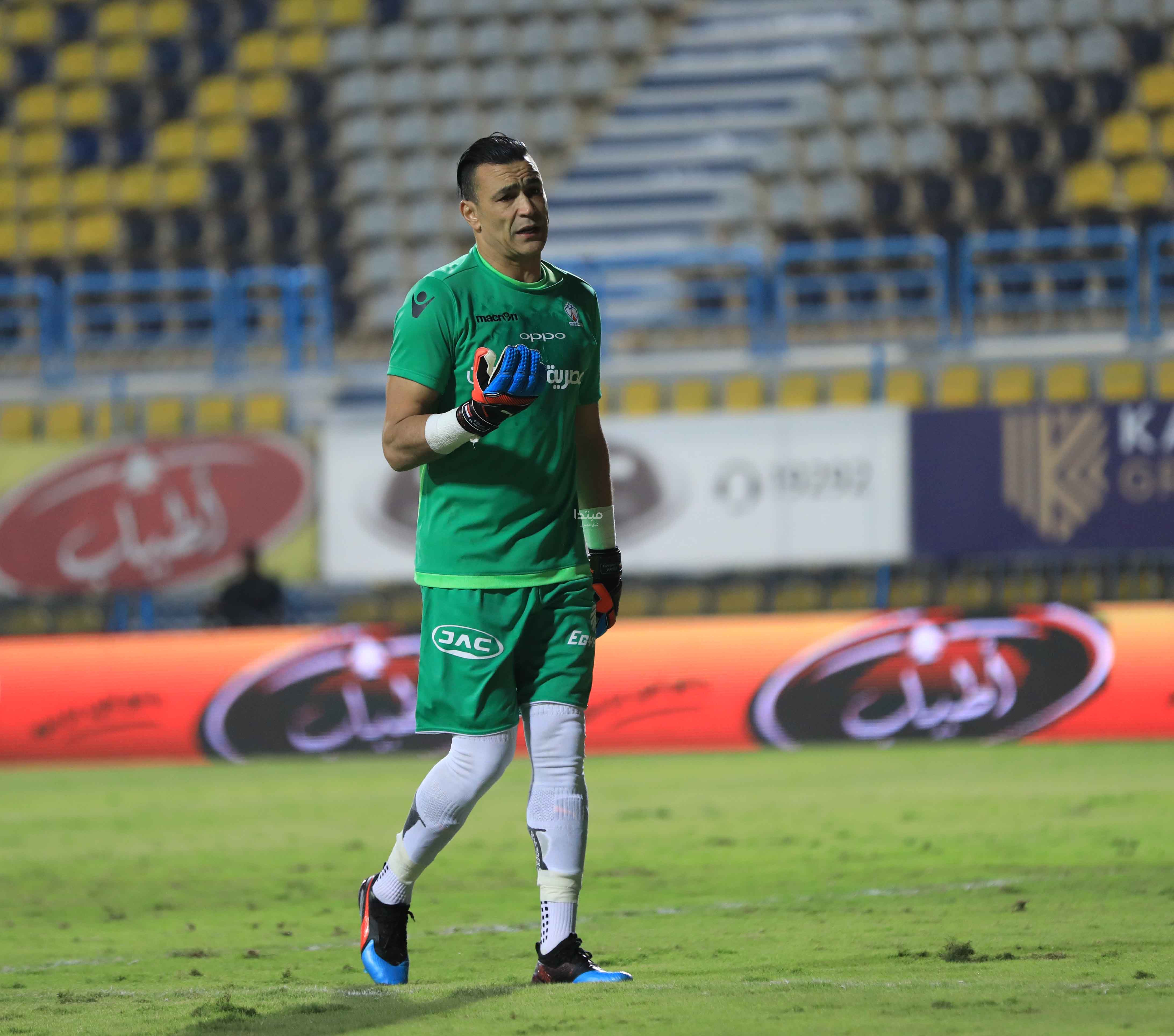 عصام الحضرى