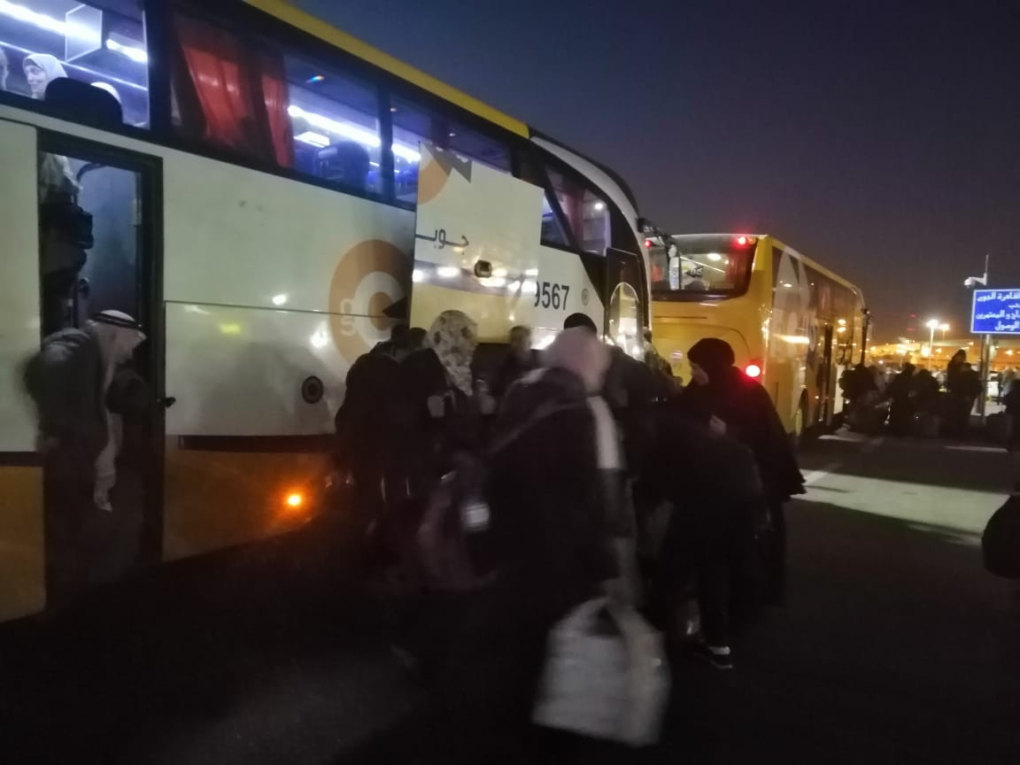 مطار القاهرة يستقبل أول أفواج المعتمرين الفلسطينيين