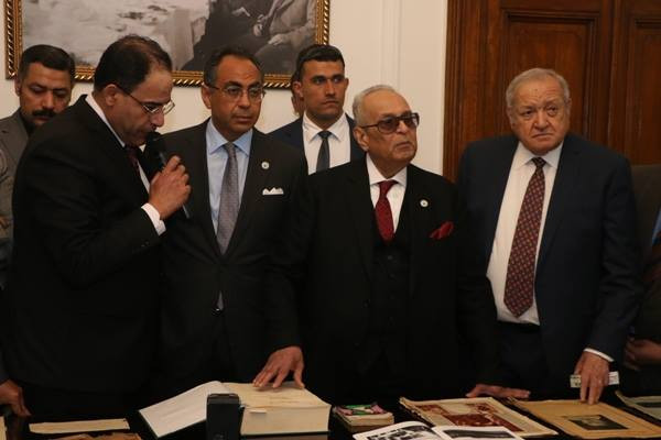 المشرف على توثيق مئوية الوفد