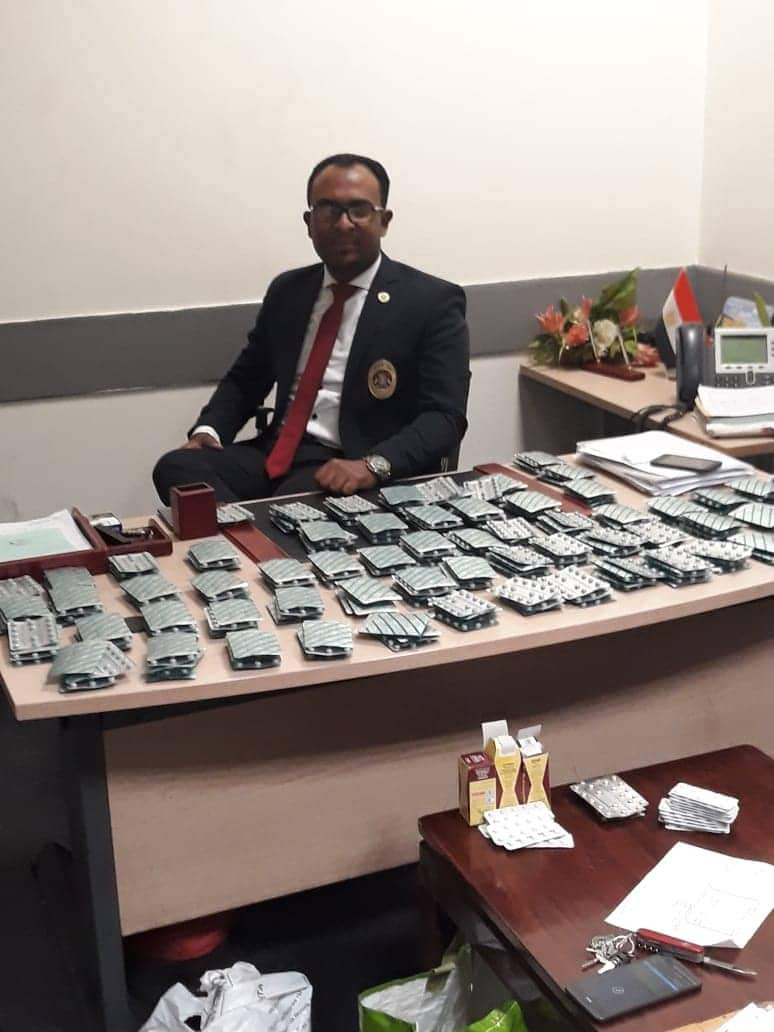 جمارك مطار القاهرة