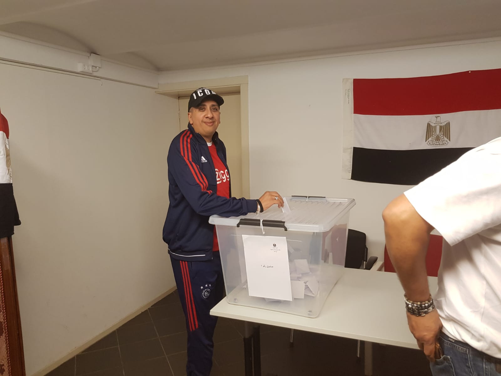 استفتاء المصريين فى هولندا