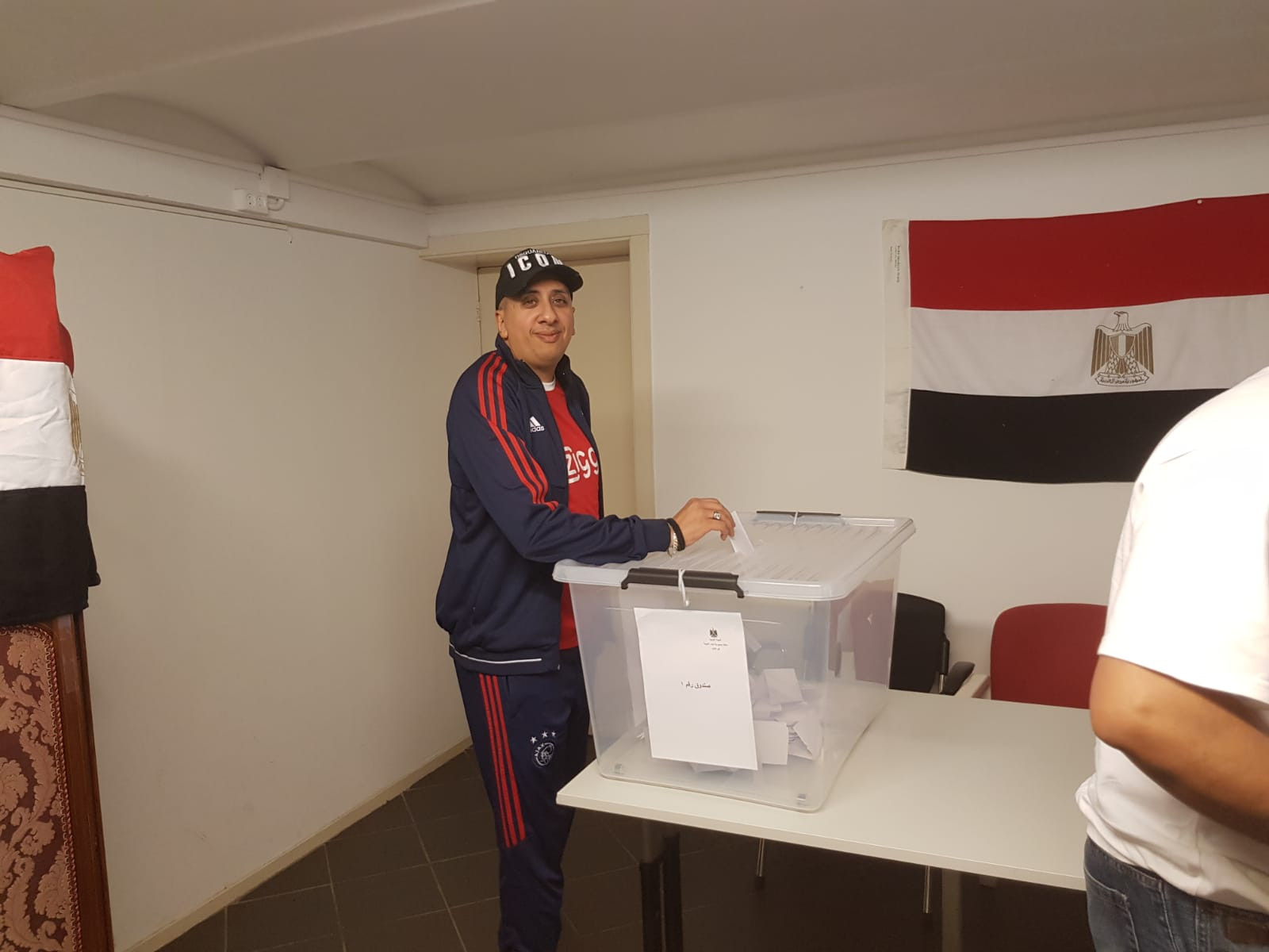 استفتاء المصريين فى هولندا