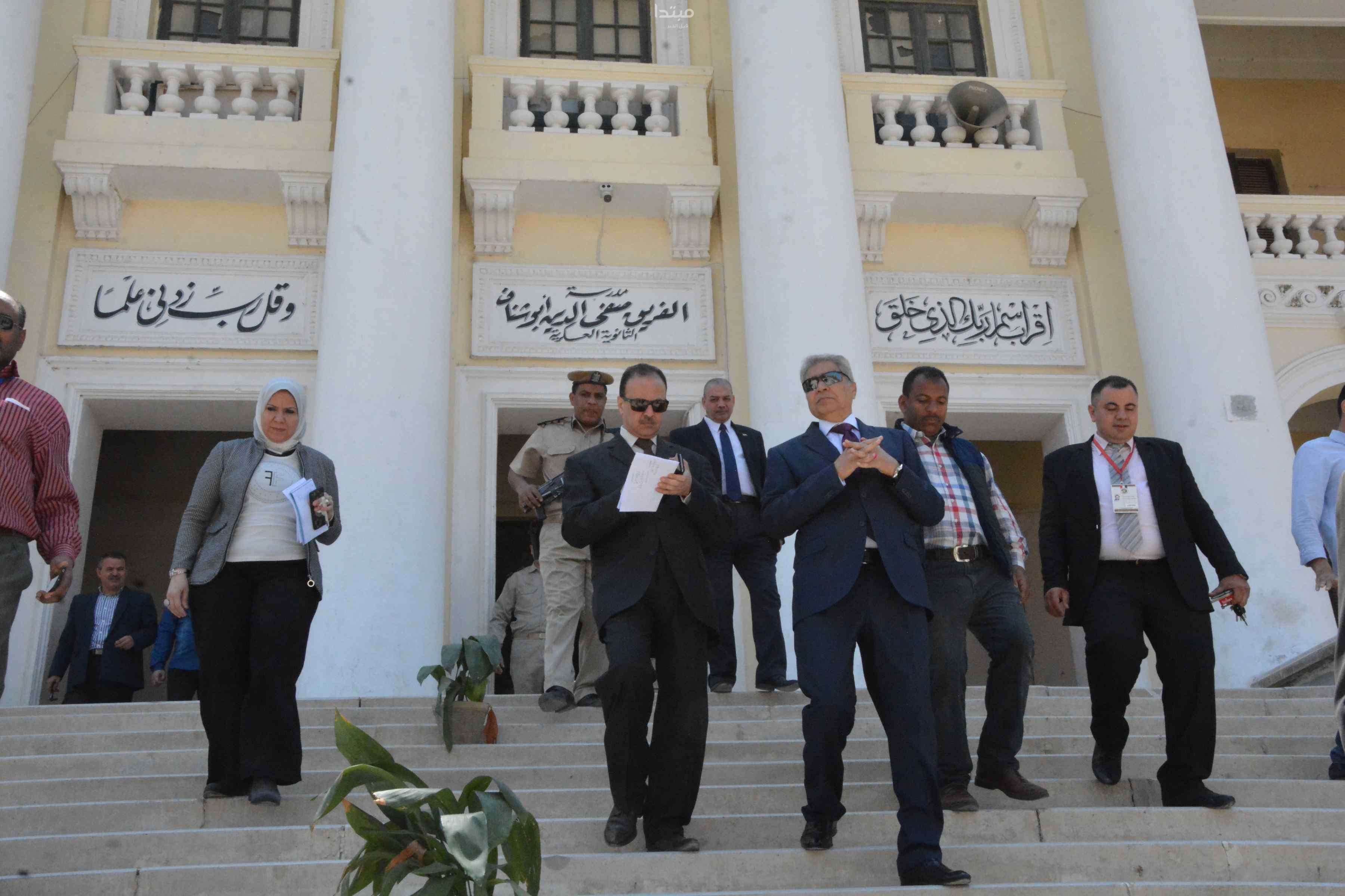 محافظ المنيا يدلى بصوته فى الاستفتاء على «التعديلات الدستورية»