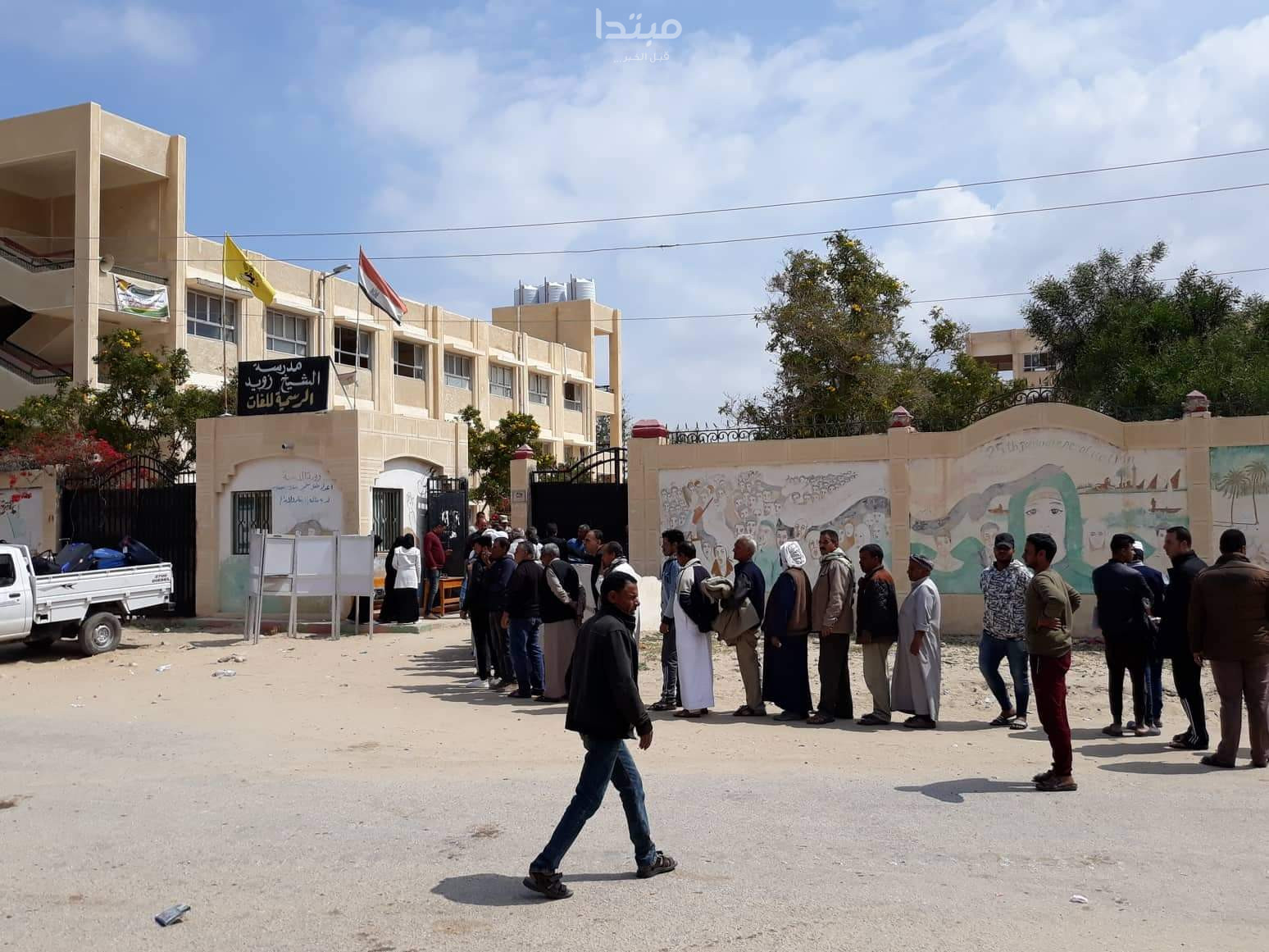 إقبال كبير لأهالى الشيخ زويد ورفح على الاستفتاء