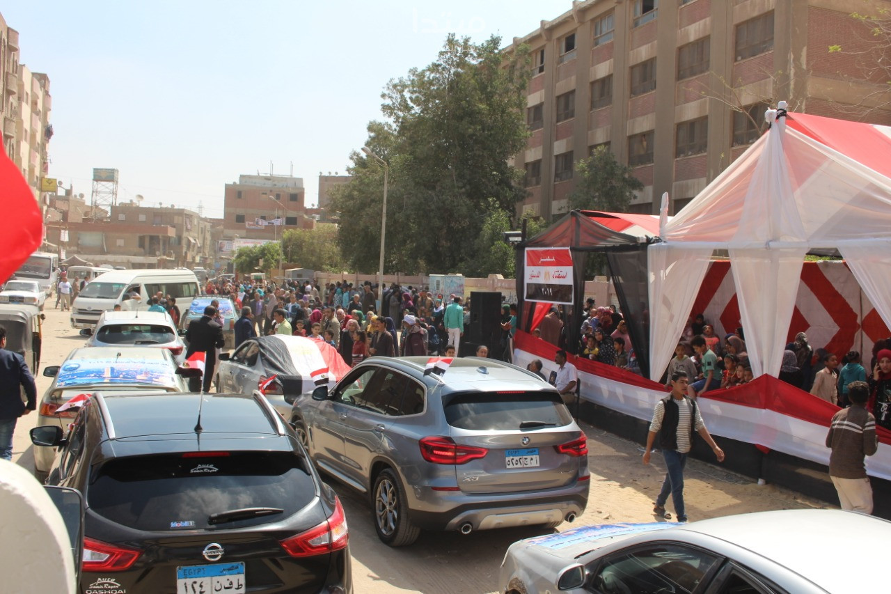 حلوان تشارك فى «استفتاء الدستور»