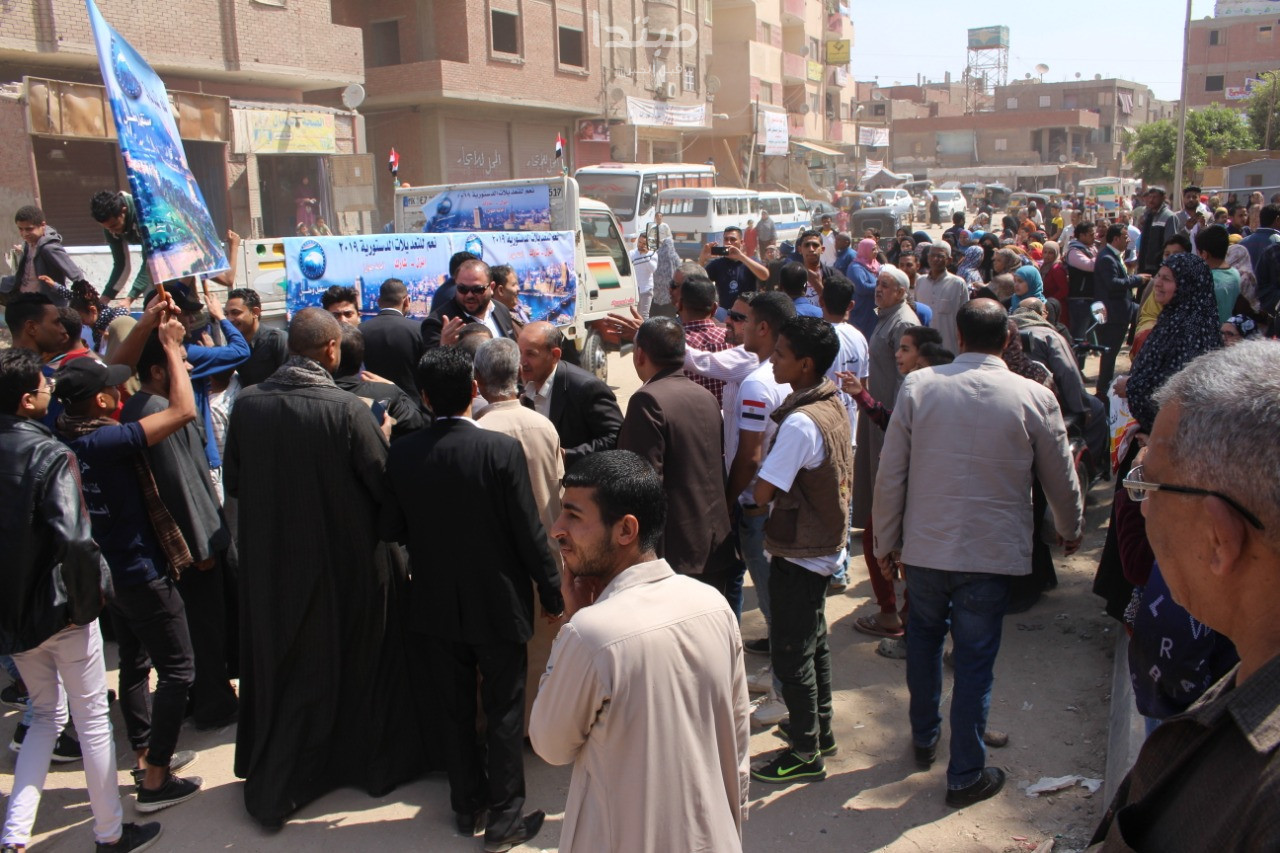 حلوان تشارك فى «استفتاء الدستور»