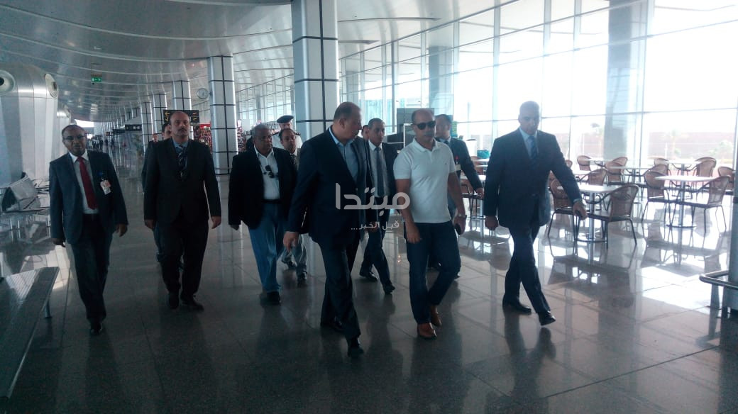 الفريق يونس المصرى - وزير الطيران المدنى