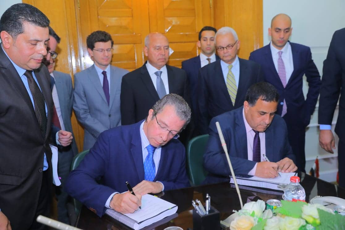توقيع عقد شراء قطارات جديدة