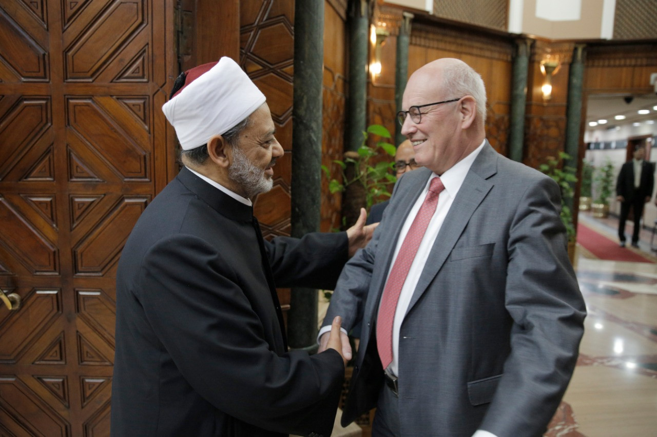 لقاء شيخ الأزهر والنائب الألمانى