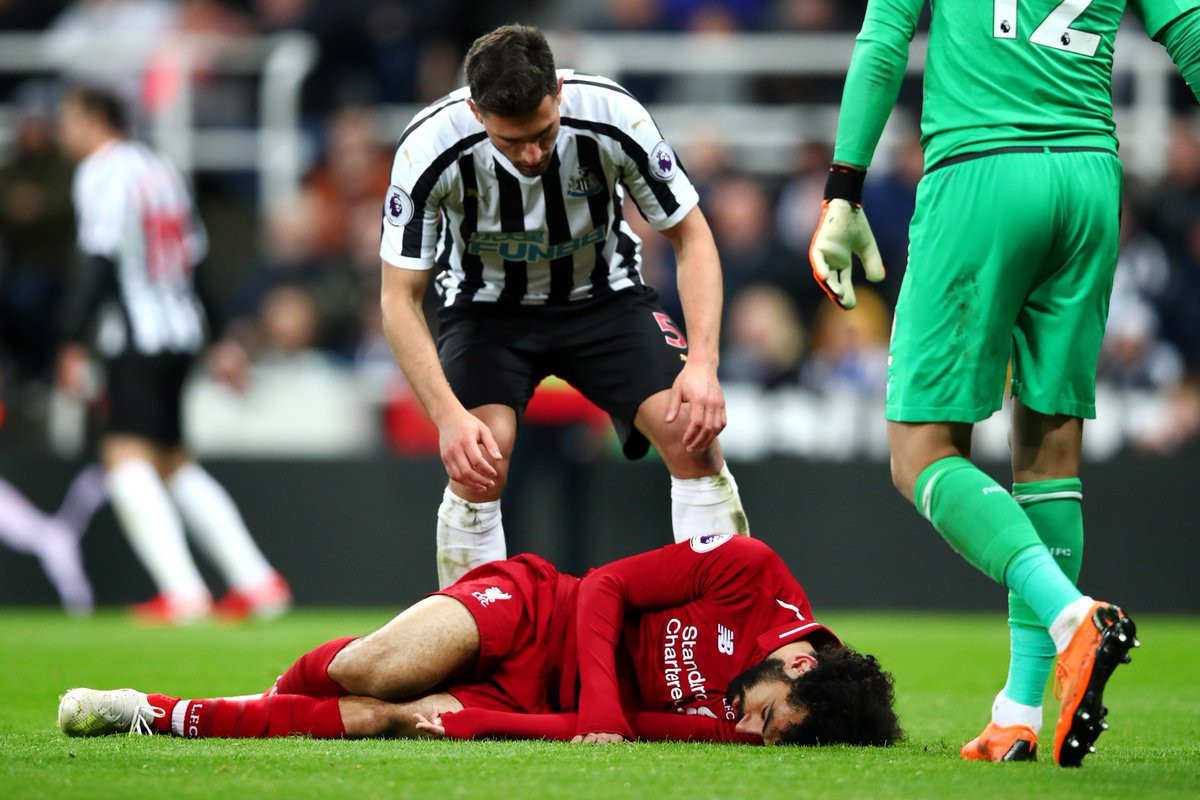 إصابة قوية لمحمد صلاح