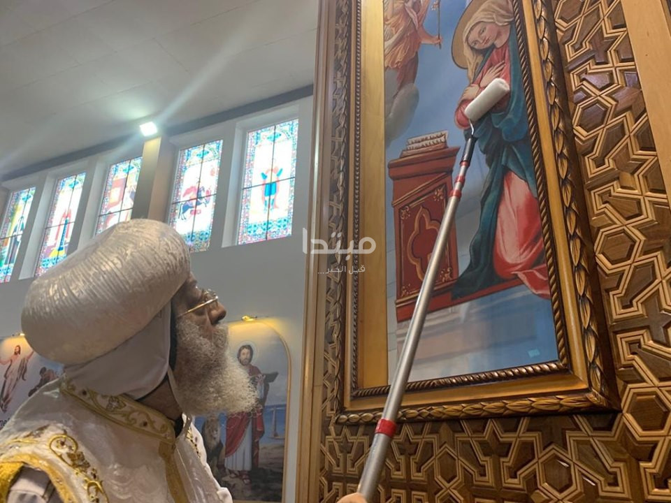 البابا تواضروس يدشن كنيسة البابا أثناسيوس