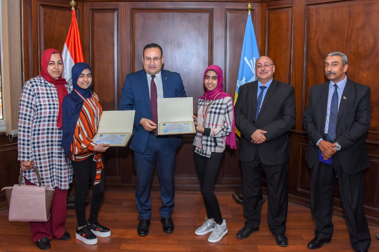 تكريم أوائل الإعدادية بالإسكندرية