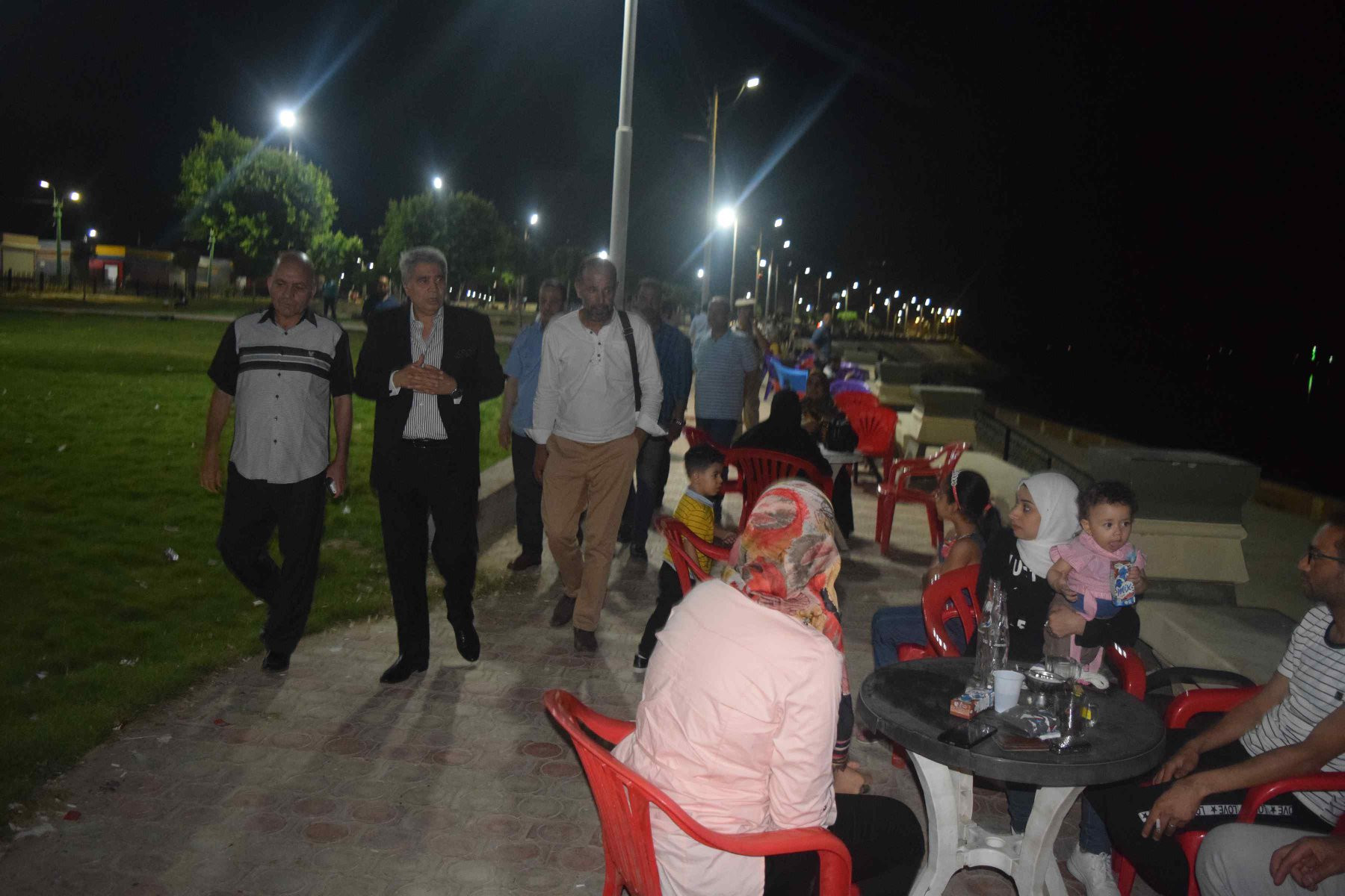 محافظ المنيا يشهد مشروع شارع مصر