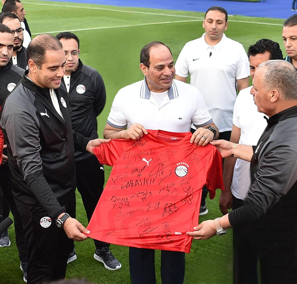 استقبال الرئيس للاعبى المنتخب
