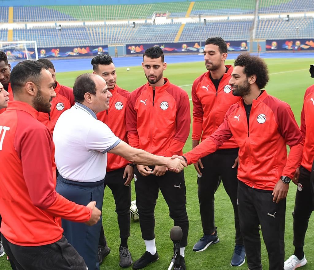 استقبال الرئيس للاعبى المنتخب