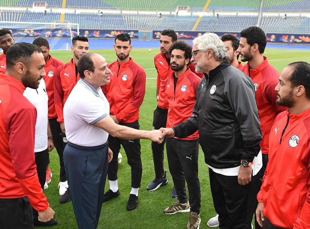 استقبال الرئيس للاعبى المنتخب