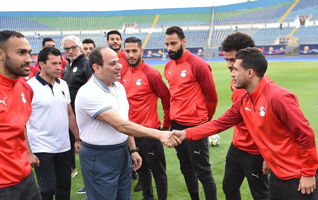 استقبال الرئيس للاعبى المنتخب