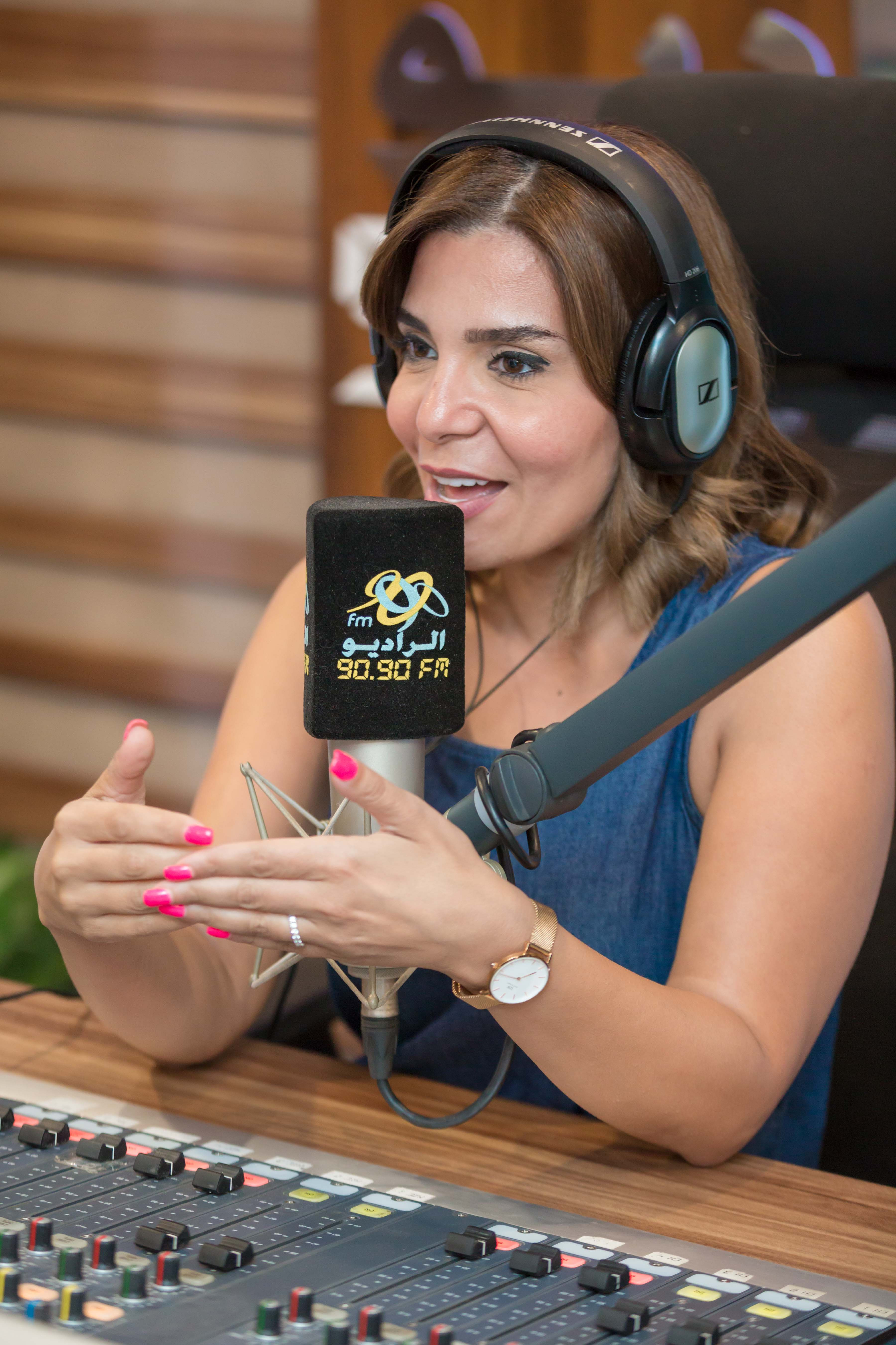 ميار قابيل ضيفة برنامج «اظبط مودك»