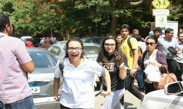 فرحة طلاب الثانوية العامة