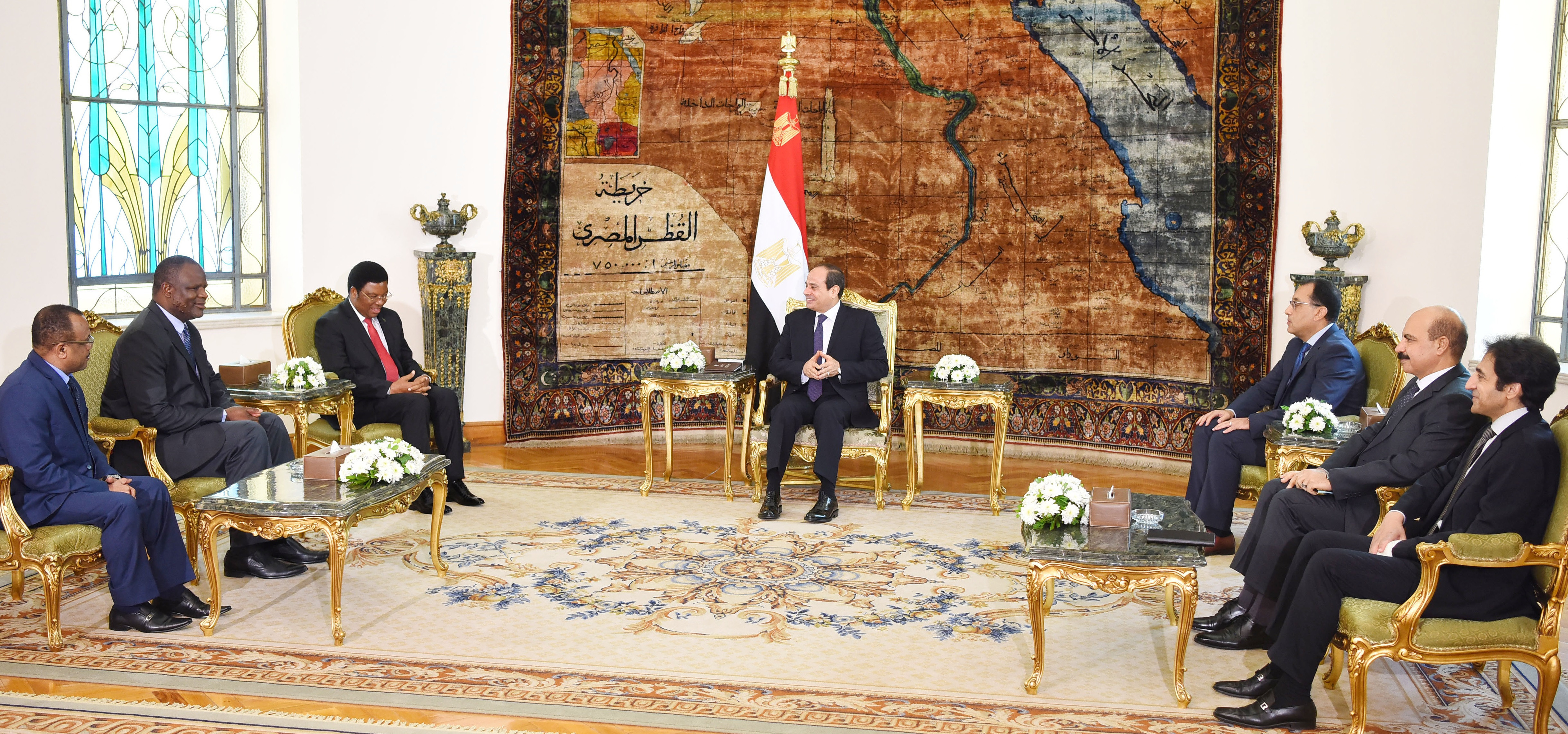 الرئيس السيسى يلتقى رئيس وزراء تنزانيا