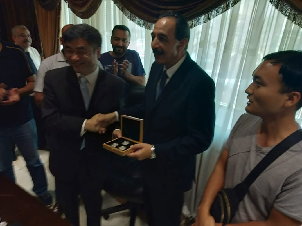 وفد عمالي صيني يزور جامعة الإسكندرية