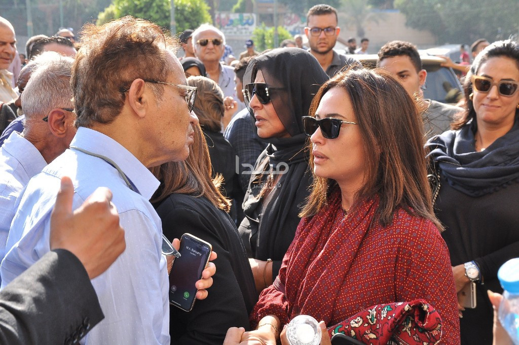 جنازة والدة يسرا