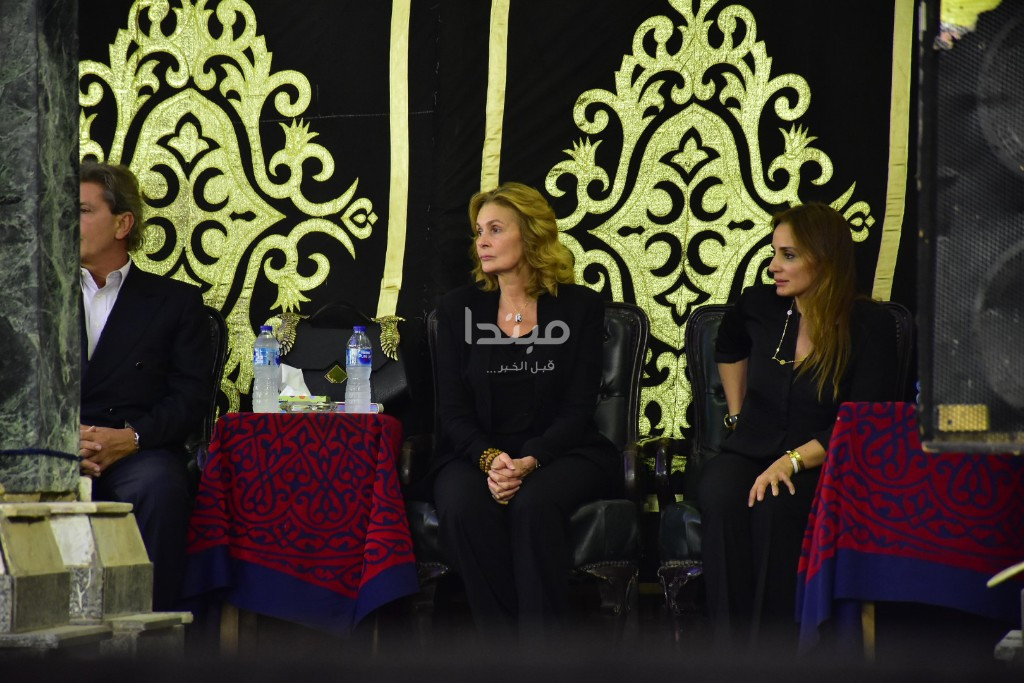 عزاء والدة يسرا