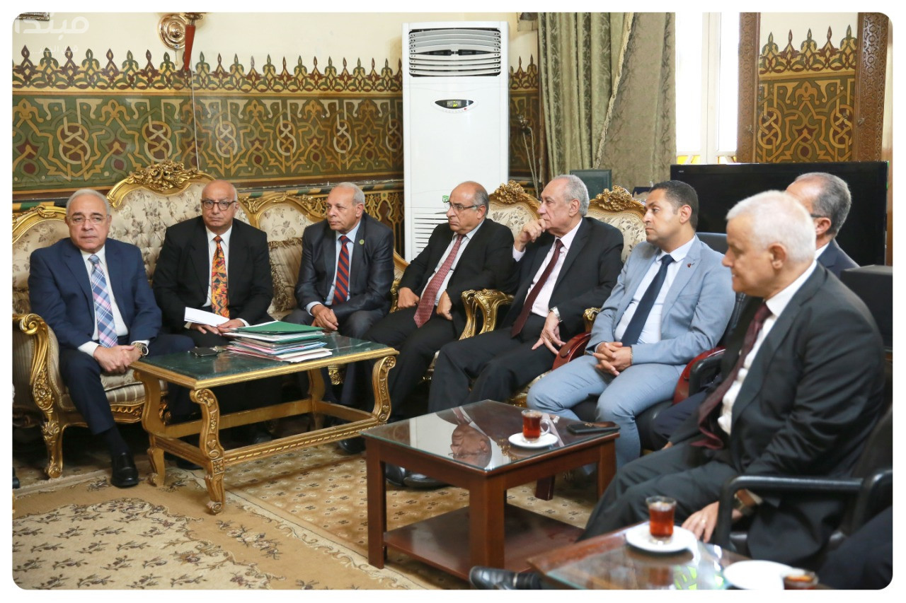 زيارة رئيس الطائفة الإنجيلية لتهنئة وزير الأوقاف بعيد الأضحى